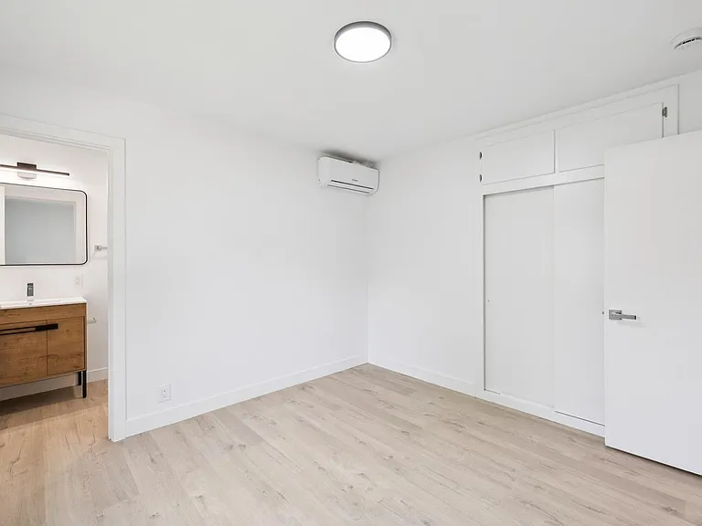 Davis 1120 — Photo 30