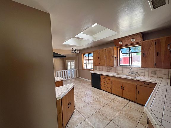 5th image of 35026 Avenue E
