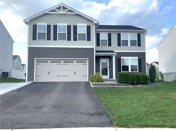 117 Twin Oaks Dr, Sarver, PA 16055