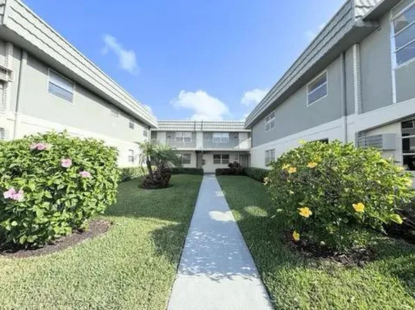 280 Flanders Park #F, Delray Beach, FL 33484