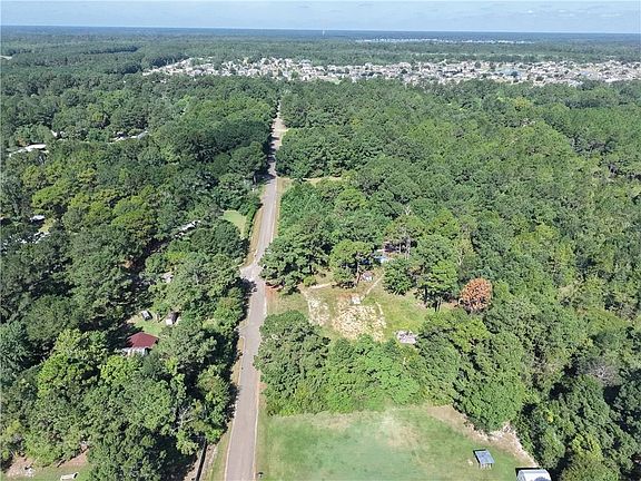4th image of 15413 Karrie Ln