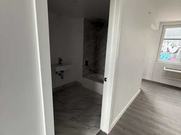 170 Marcy Avenue image 10 of 23