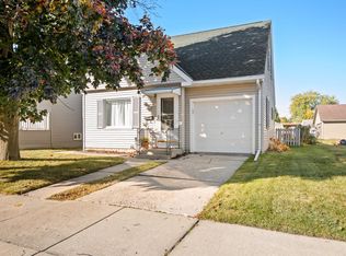 1204 N 18th St, Manitowoc, WI 54220