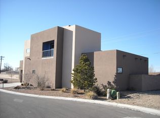 2305 Mananitas Ln NW, Albuquerque, NM 87104