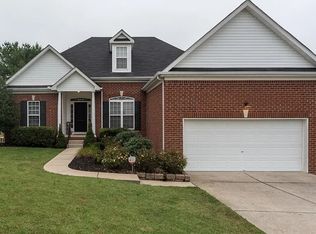 2102 Loudenslager Dr, Thompsons Station, TN 37179