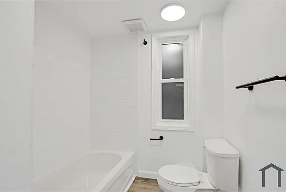 343 Sheffield Ave #A — Photo 4