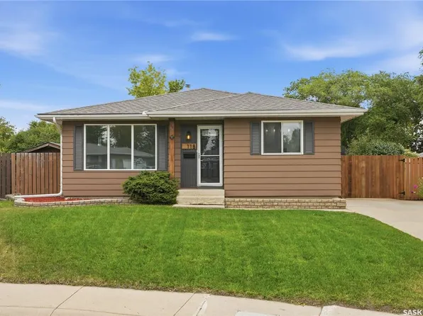 118 Dundurn PLACE, Saskatoon, SK S7M 4C3