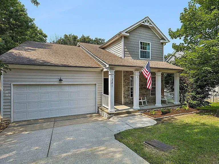 321 Deep Woods Cir