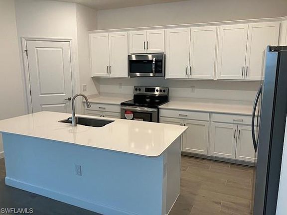 4th image of 13924 Hunter Oak Dr