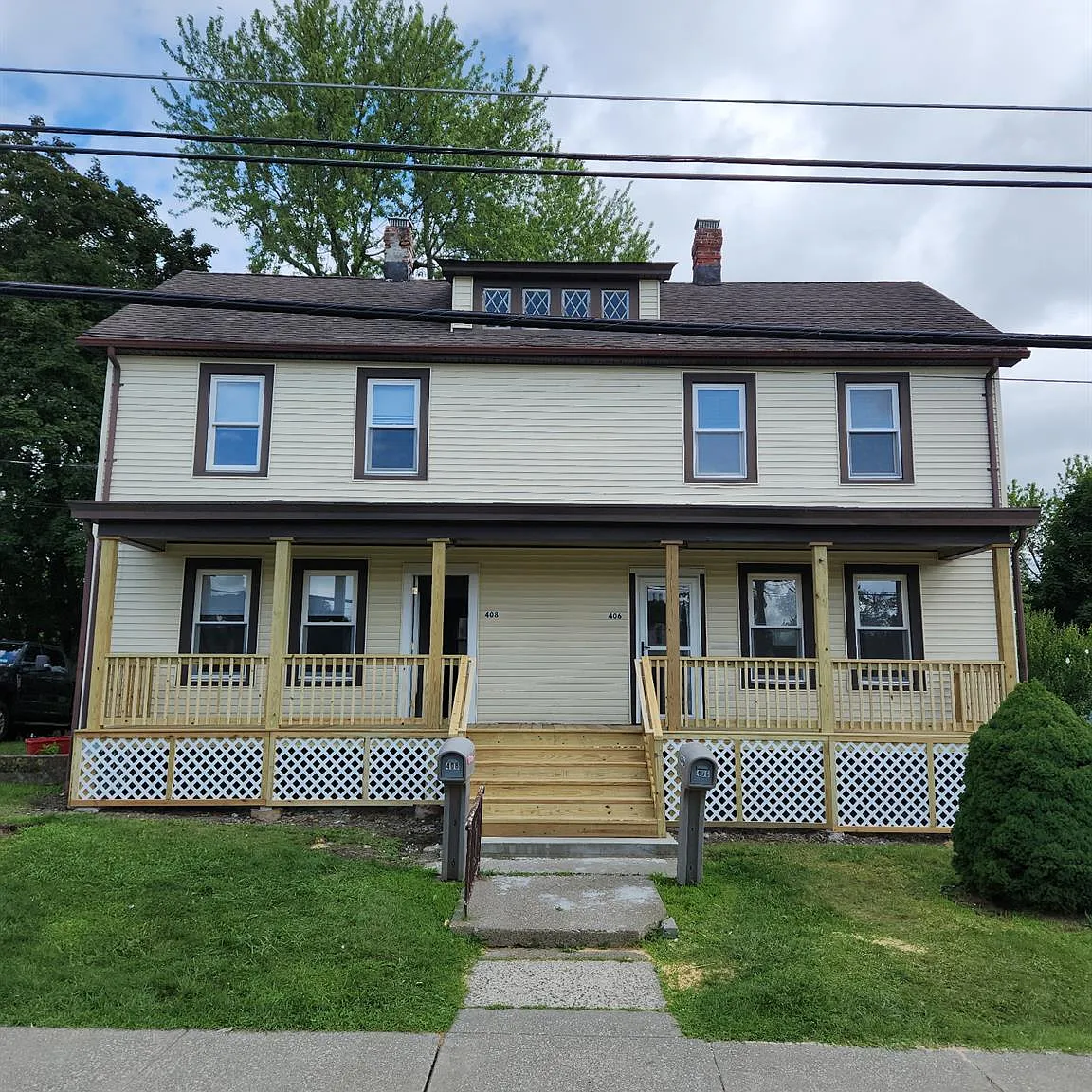 2 bed, 1.0 bath, 1000 sqft, $1,975 — Photo 1