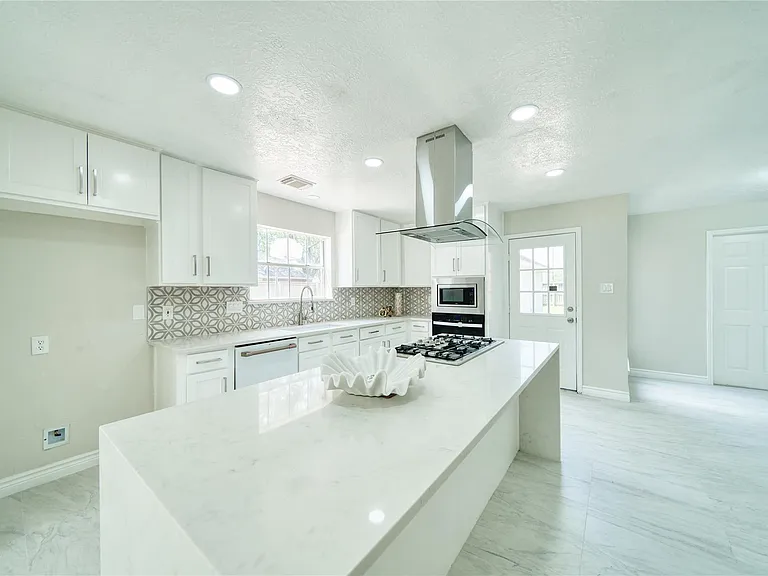 619 Green Belt Dr — Photo 12