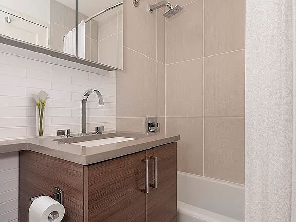 5th image of 429 E 52nd St APT 34J