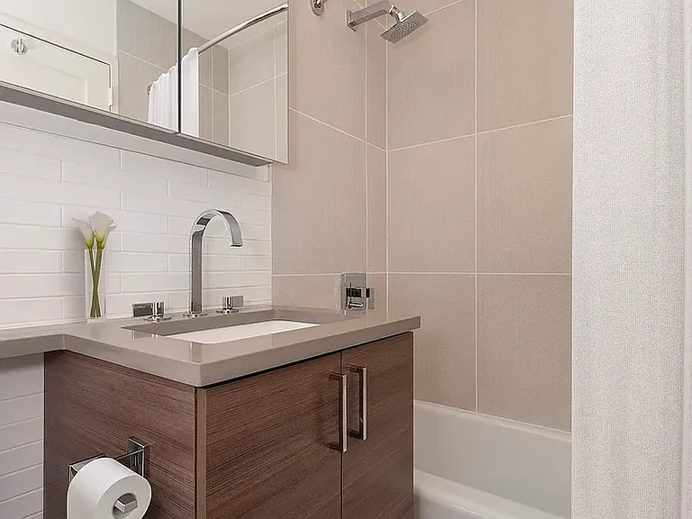 429 E 52nd St #34J — Photo 5