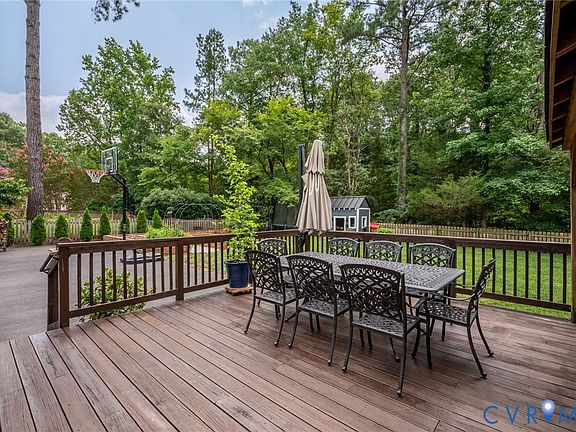 4th image of 7403 Winding Creek Ln