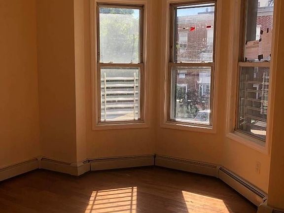 4th image of 1414 Vyse Ave Floor 2