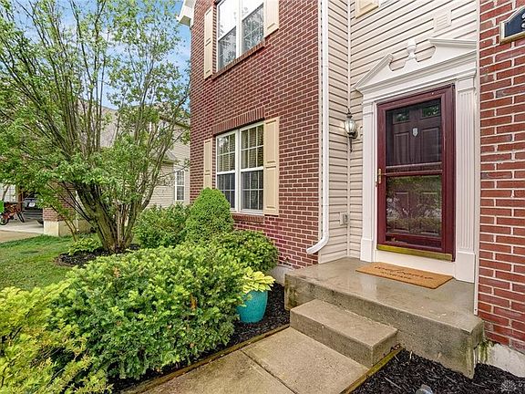 3rd image of 3639 Parliament Ct