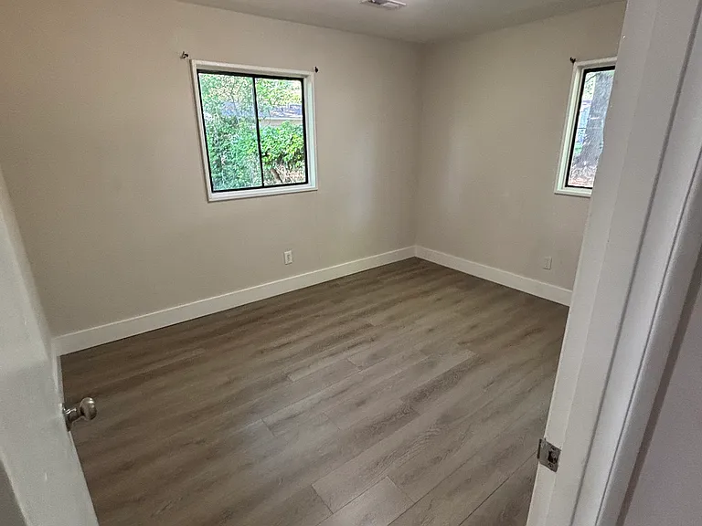 2131 Guava Cir NW — Photo 5
