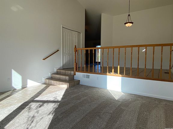 3rd image of 1315 Heather Way