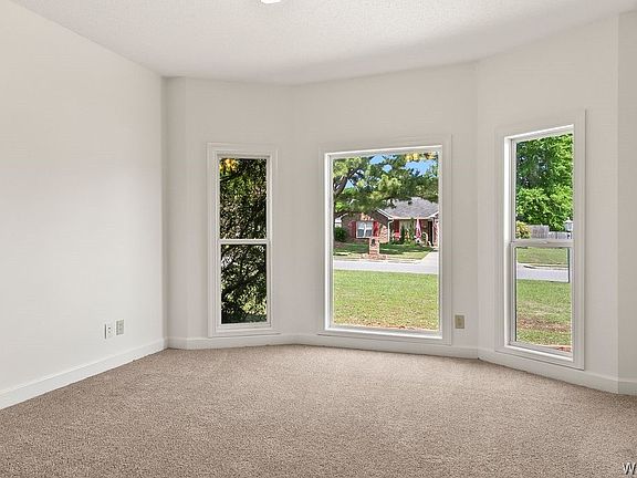 5th image of 11530 Ashley Ave