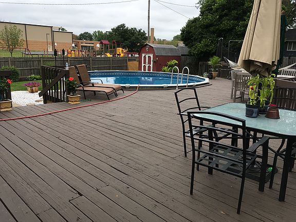 3rd image of 1819 W Latham Ln