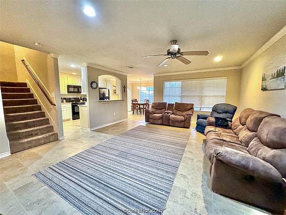 4th image of 121 Sendero Dr