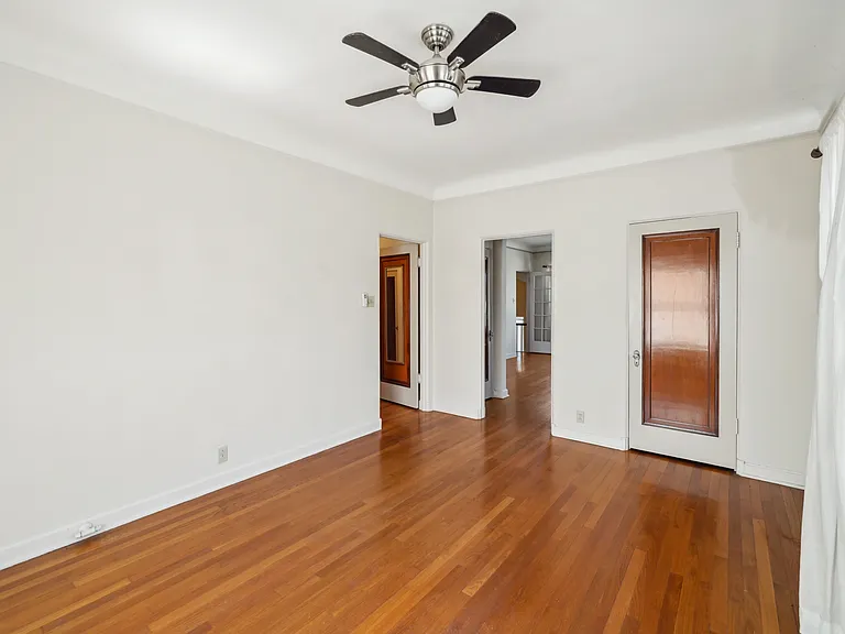 326 E Mistletoe Ave #2 — Photo 22