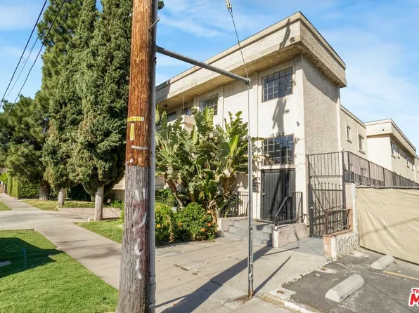 15329 Vose St, Van Nuys, CA 91406