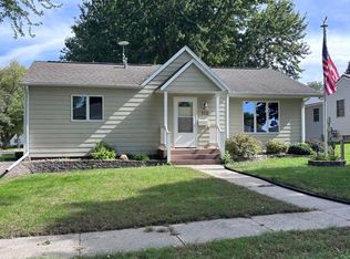 310 S Randall St, Rock Rapids, IA 51246