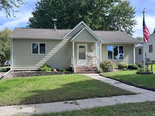 310 S Randall St, Rock Rapids, IA 51246