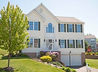 316 Village Dr, Mars, PA 16046