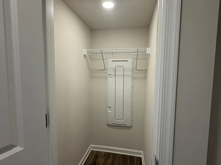398 Seeback Dr — Photo 5