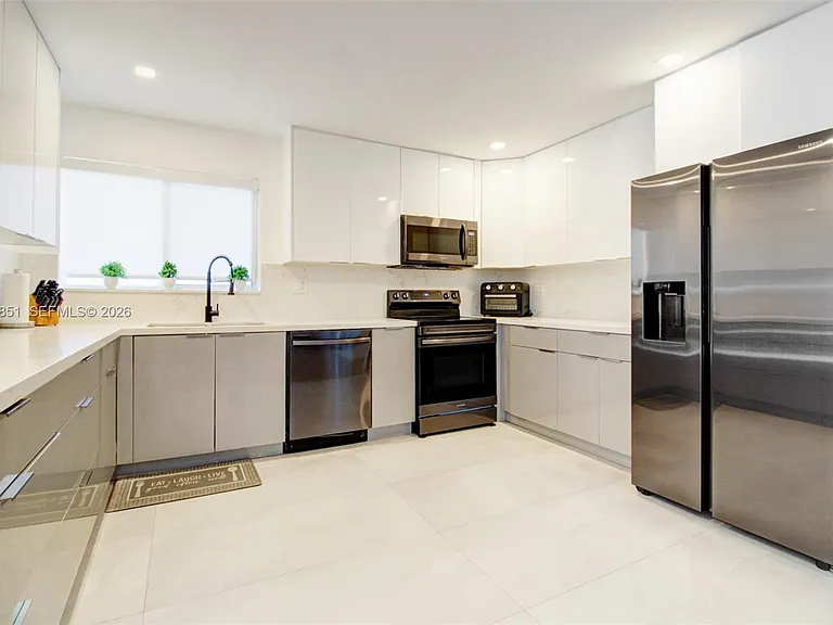 360 NE 116th St — Photo 18