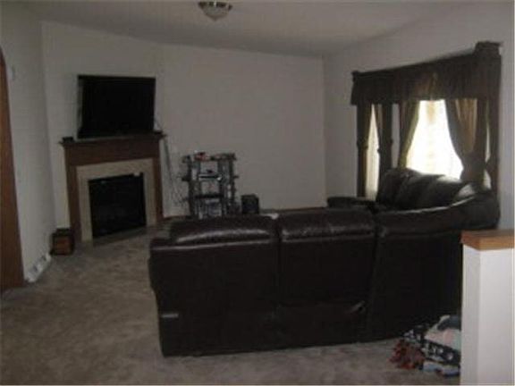 5th image of 26415 180TH Street SW