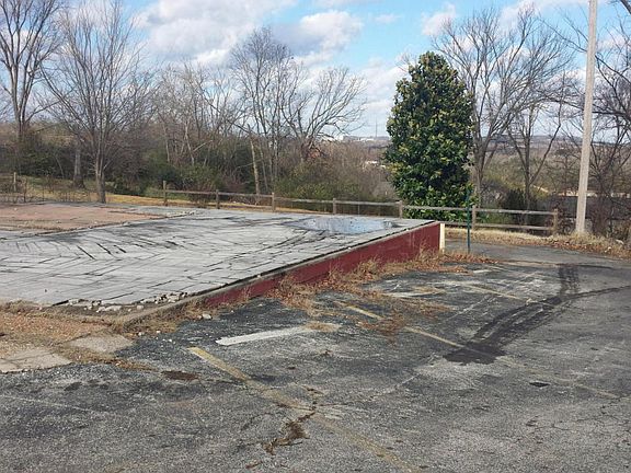 2nd image of 1211 W State Highway 76