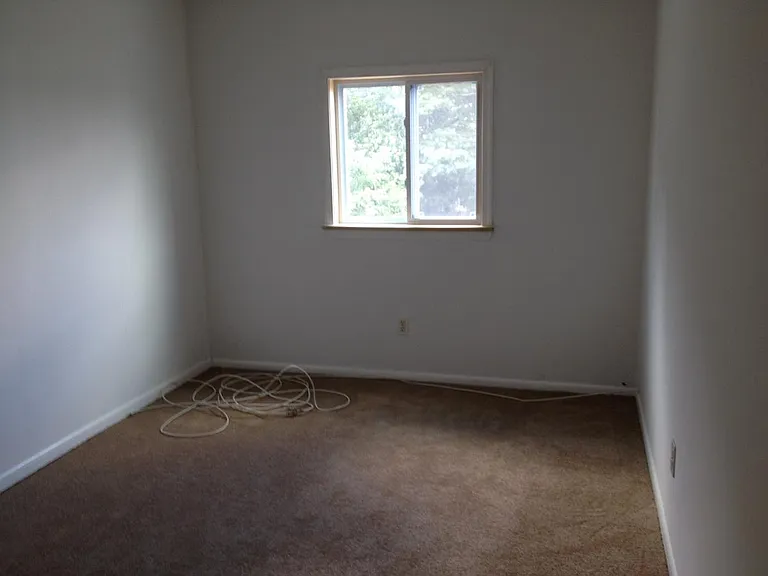 3633 E Crown Ave — Photo 6