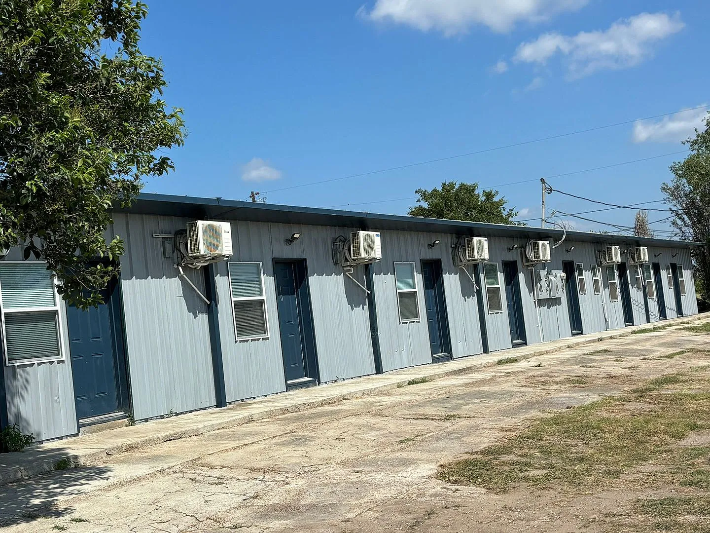 Beeville — Photo 3