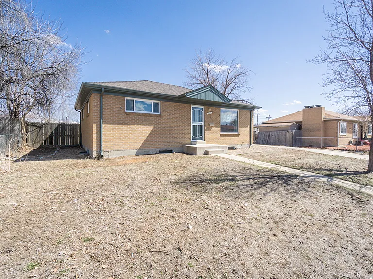 7028 Lipan St — Photo 2