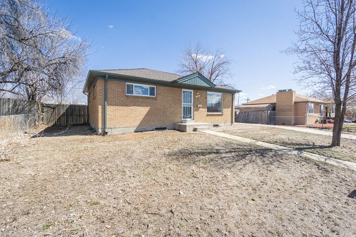 Building Photo - 7028 Lipan St