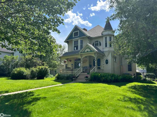 1803 Orchard St, Burlington, IA 52601