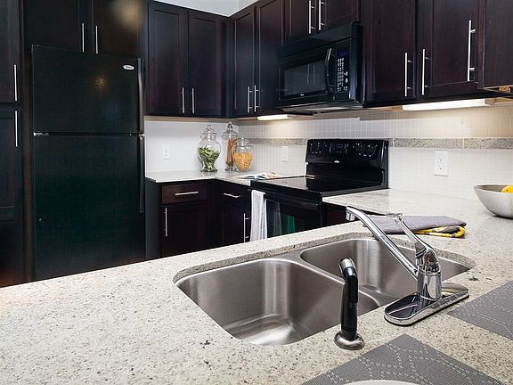 2nd image of 5610 Glenridge Dr APT 314