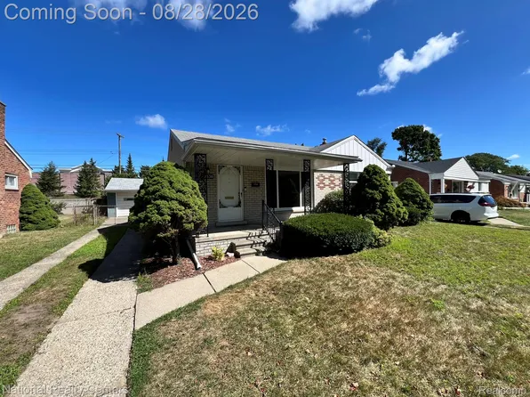 29636 Orangelawn St, Livonia, MI 48150