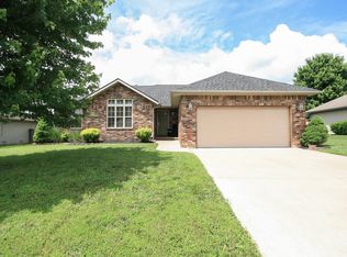 987 W Crestwick St, Nixa, MO 65714