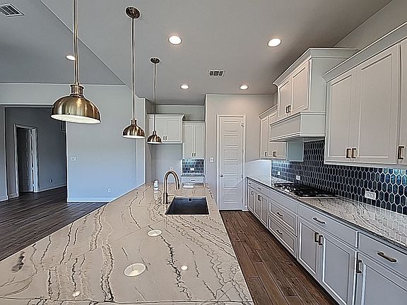 4th image of 2193 Cloverfern Way