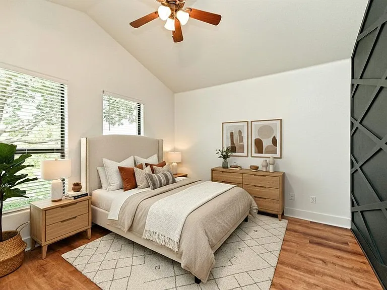 15208 Bowling Ln — Photo 13