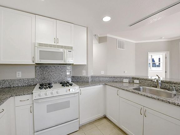 5th image of 20488 Stevens Creek Blvd APT 1502