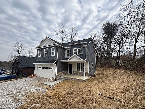 2nd image of 729 Locust Grove Rd