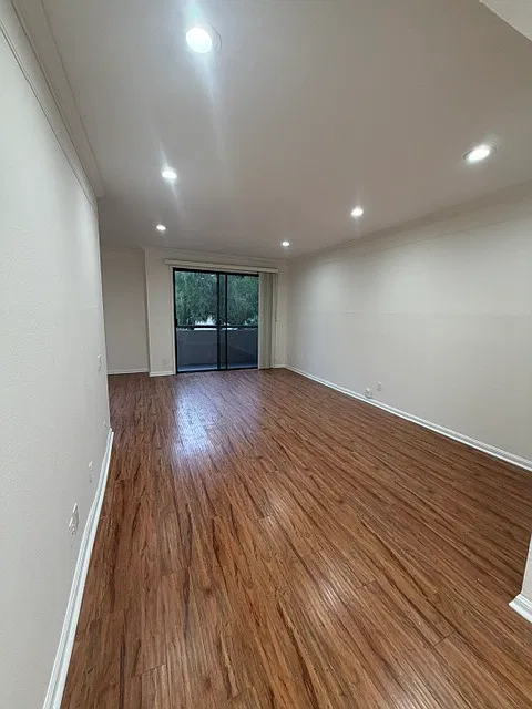 4650 Sepulveda Blvd — Photo 3