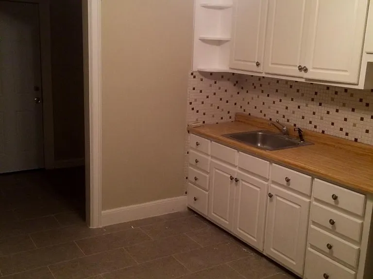 116 Sherman Ave #2 — Photo 3