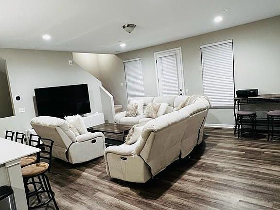 3rd image of 56732 Longhorn Dr