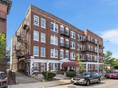 56 Park Vale Ave APT 4, Allston, MA, 02134